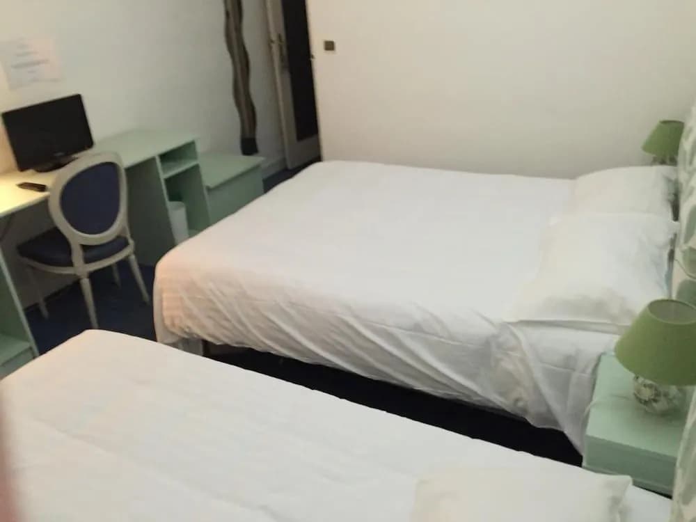 Hotel Joly - Photo 3