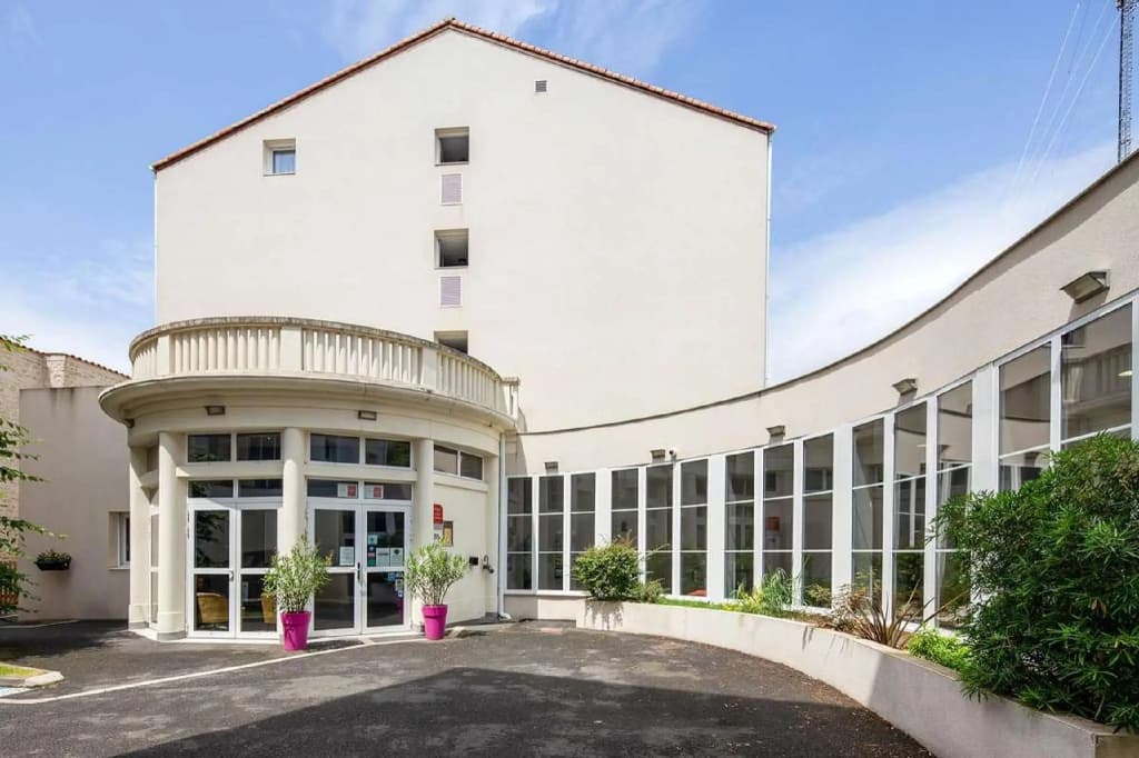 Appart'City Confort Niort Centre - Photo 1