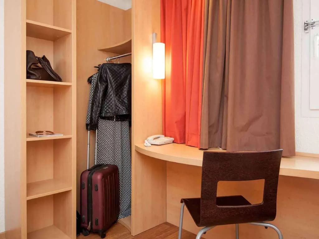 Hotel ibis Avallon - Miniature 6