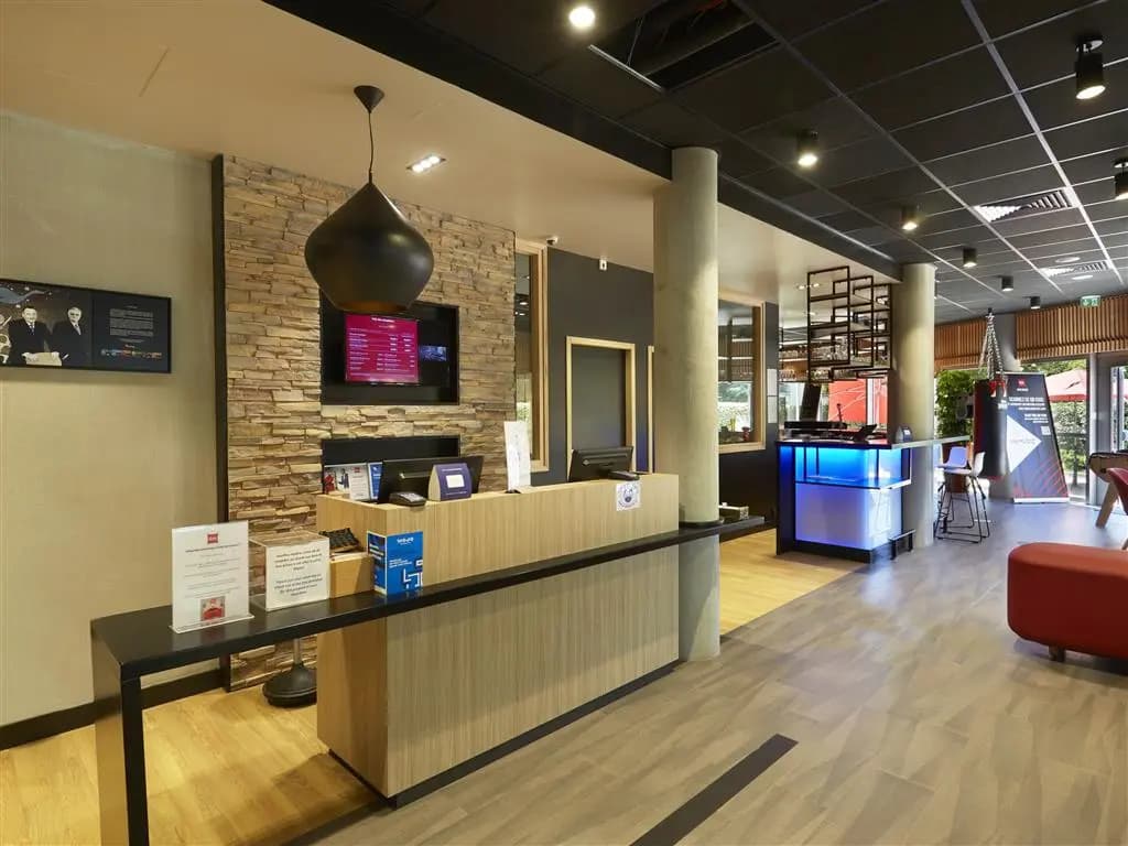 ibis Archamps Porte de Geneve - Photo 2