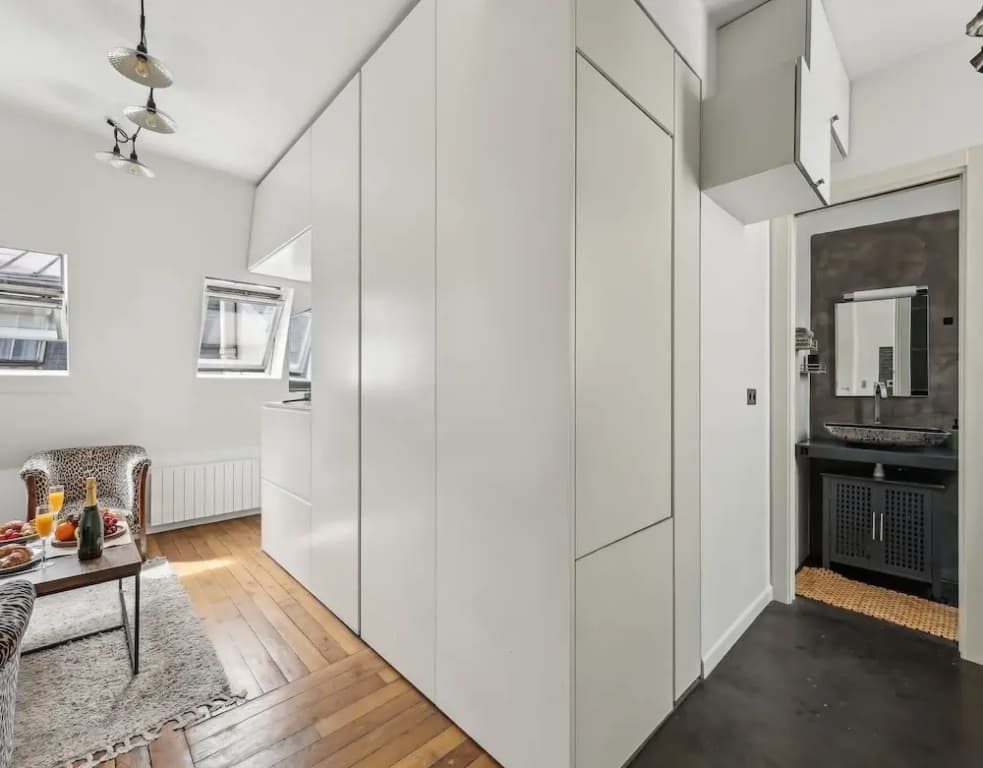 Charming Studio Near Palais Royal - Photo 1