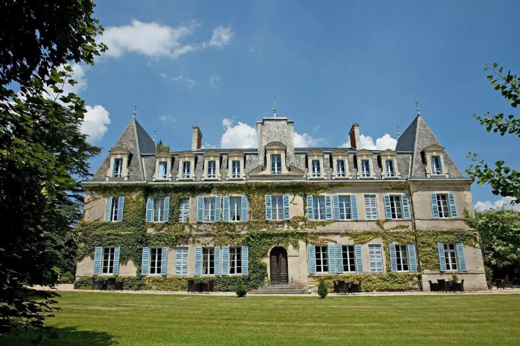 Hôtel Restaurant - Chateau de Lalande - Photo 1