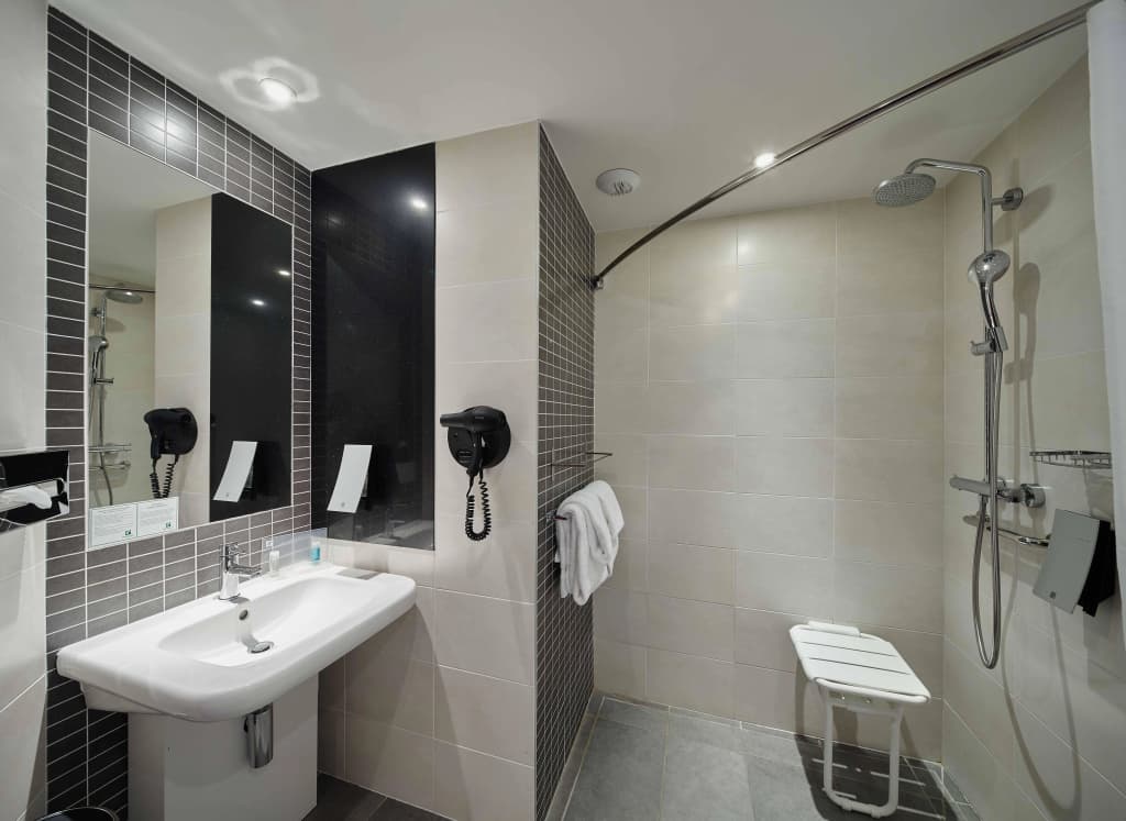 Holiday Inn Paris Marne La Vallee - Miniature 8