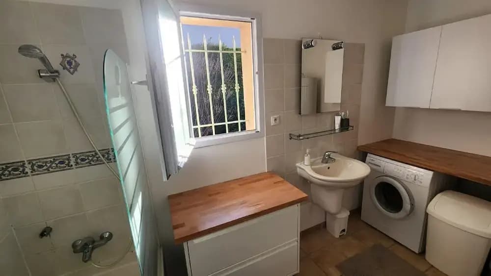 Holiday Home With Private Pool - Miniature 7