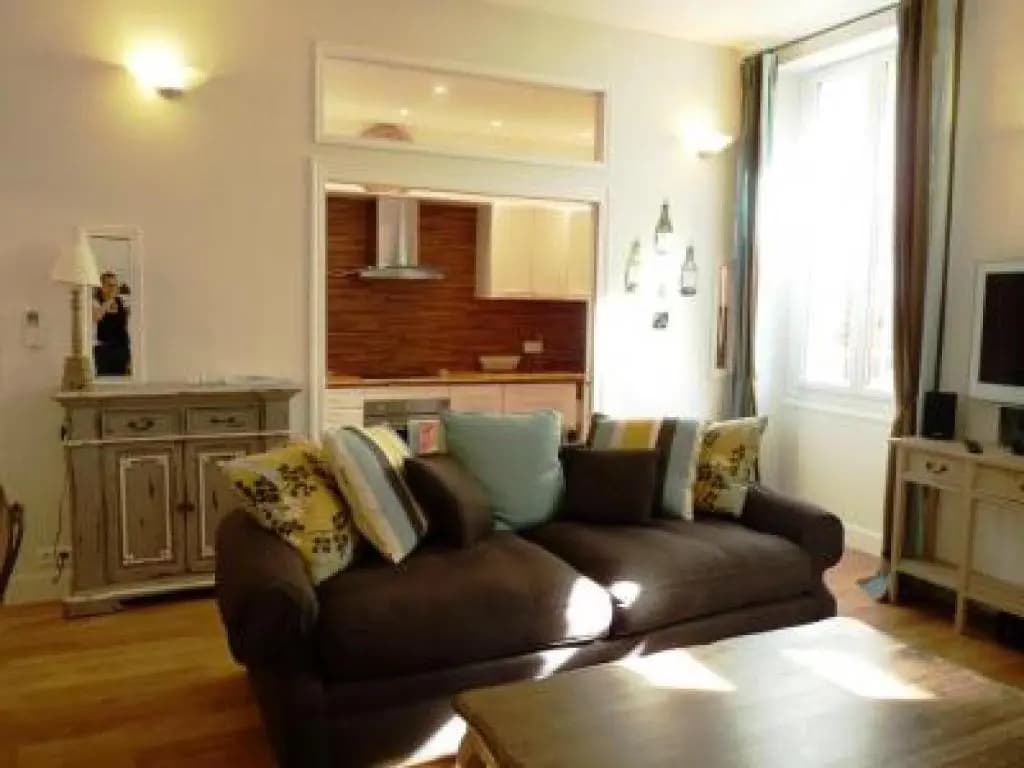 Luxury three Bed apartment in Cannes just a couple of minutes walk to the Palais and beaches 669 - Photo 4