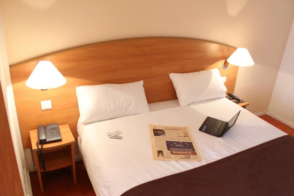 Central Hotel - Photo 4