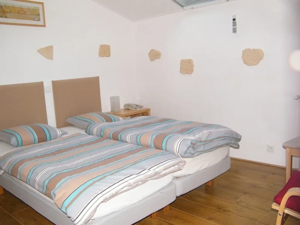 Maison Neuve Grandval - Photo 2