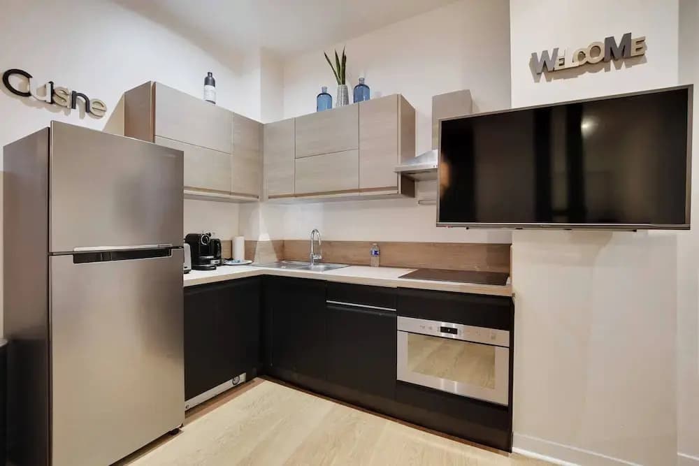 Elegant Apartment - 2bd/6p - Hotel de Ville - Miniature 7