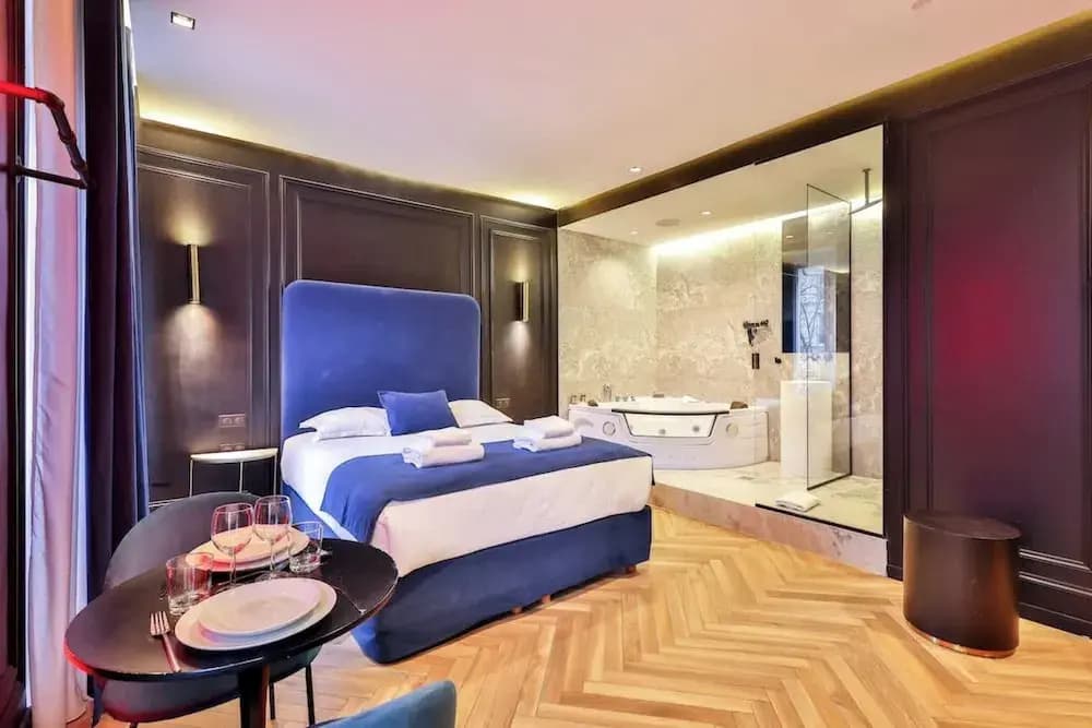 Wonderful Suite With AC Le Marais Beaubourg - Miniature 8