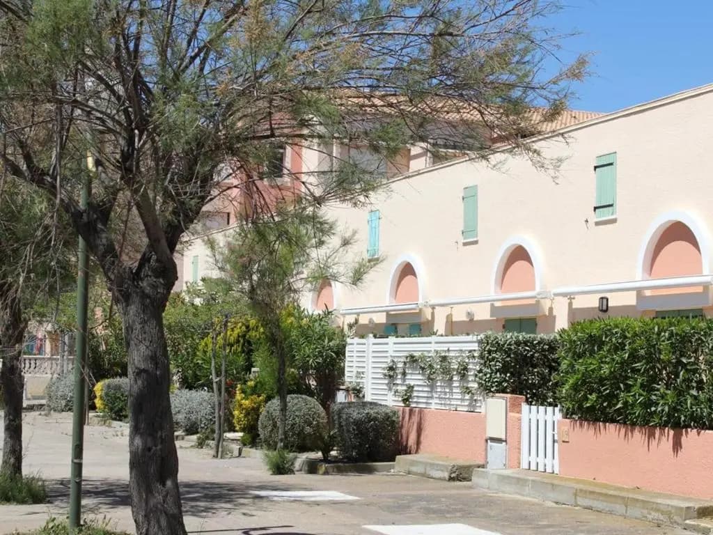 Maison Gruissan, 3 pièces, 4 personnes - FR-1-229-550 - Photo 1