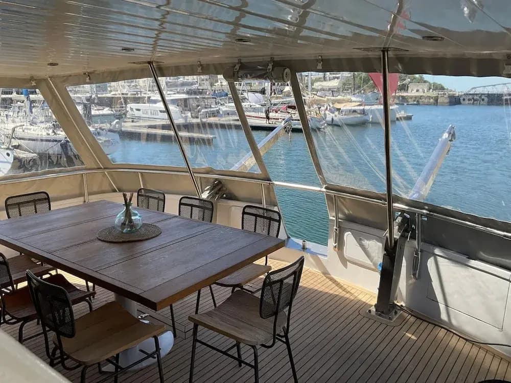 Exclusive Yacht With a Roof Terrace - Photo 4