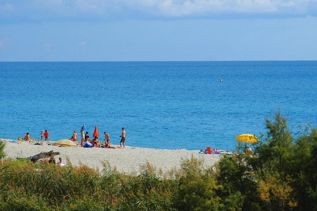 Apartment in Ghisonaccia Near Sandy Beach - Miniature 8
