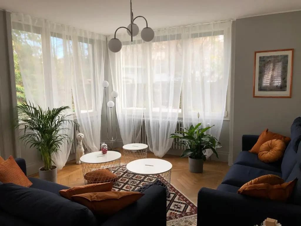 La Maison, 4 appartements 3 étoiles climatisés au centre ville avec jardin proche du Parc et des Thermes - Photo 5