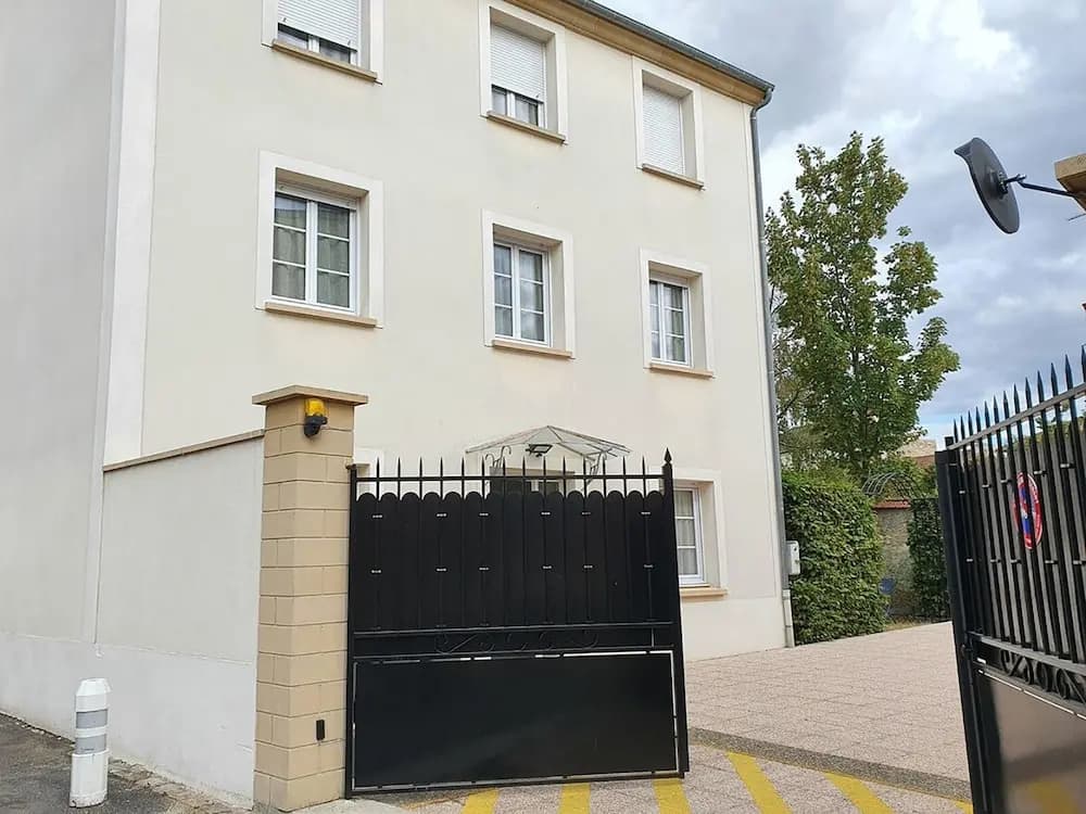 Hôtel et Chambres d'hôtes  Les Mureaux- Les chambres de la Marina - Photo 1