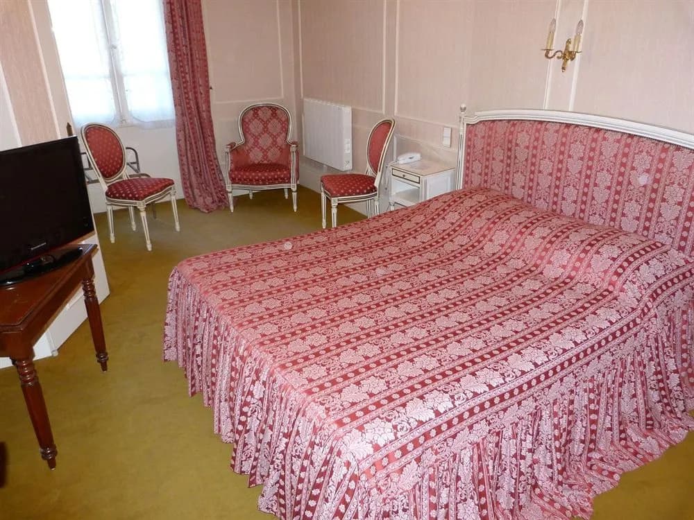 Hôtel des Thermes - Miniature 6