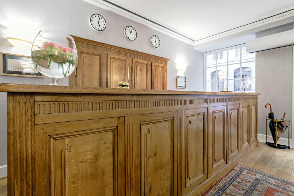 Hôtel Majestic - Photo 2