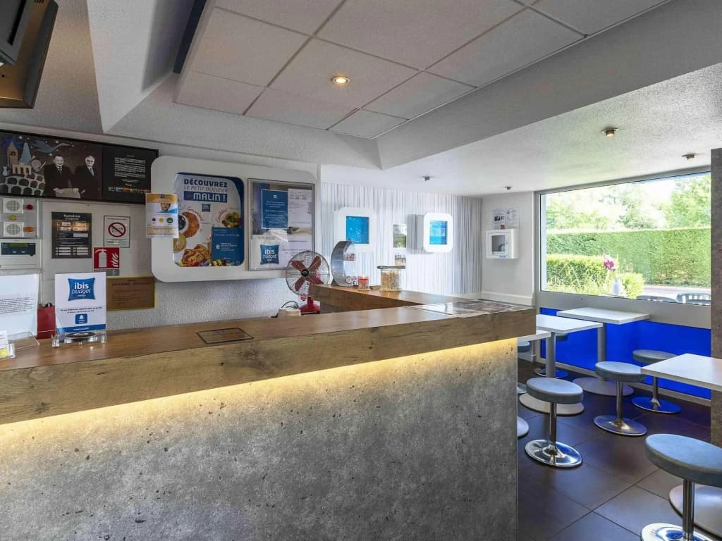ibis budget Vichy - Photo 2