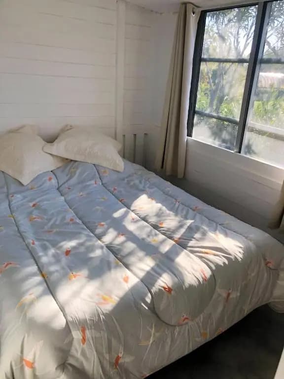 Bungalow de 2 chambres avec jardin clos et wifi a Roquebrune sur Argens - Miniature 6
