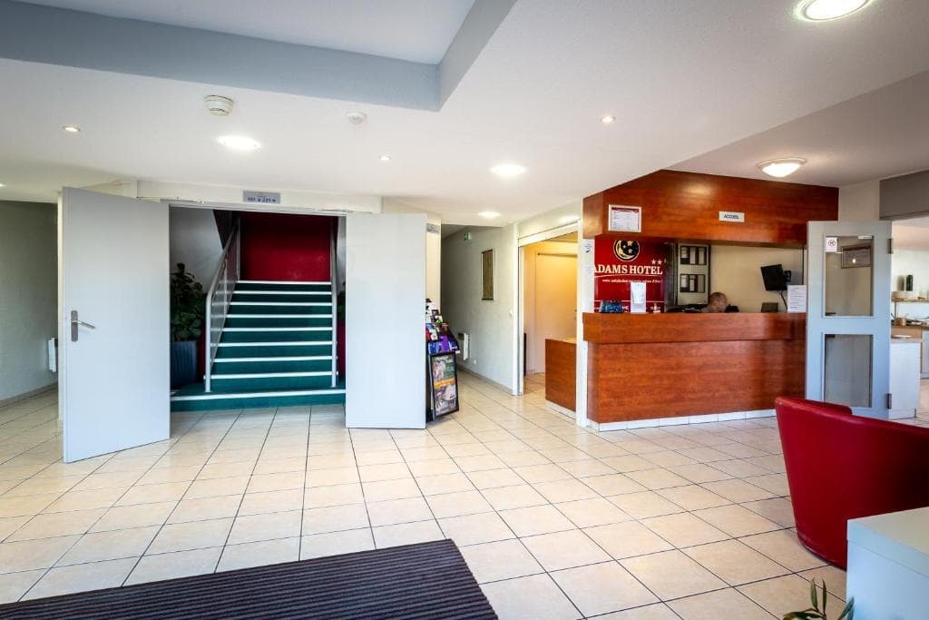 Adams Hotel - Photo 1