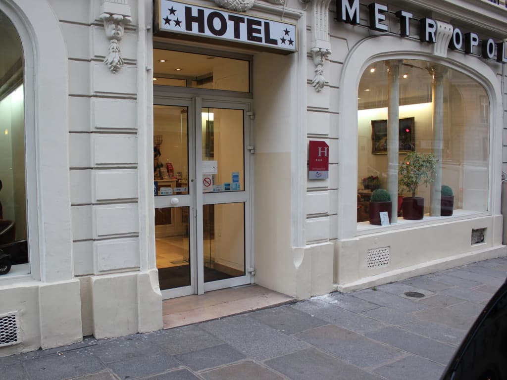 Hôtel Metropol - Photo 1