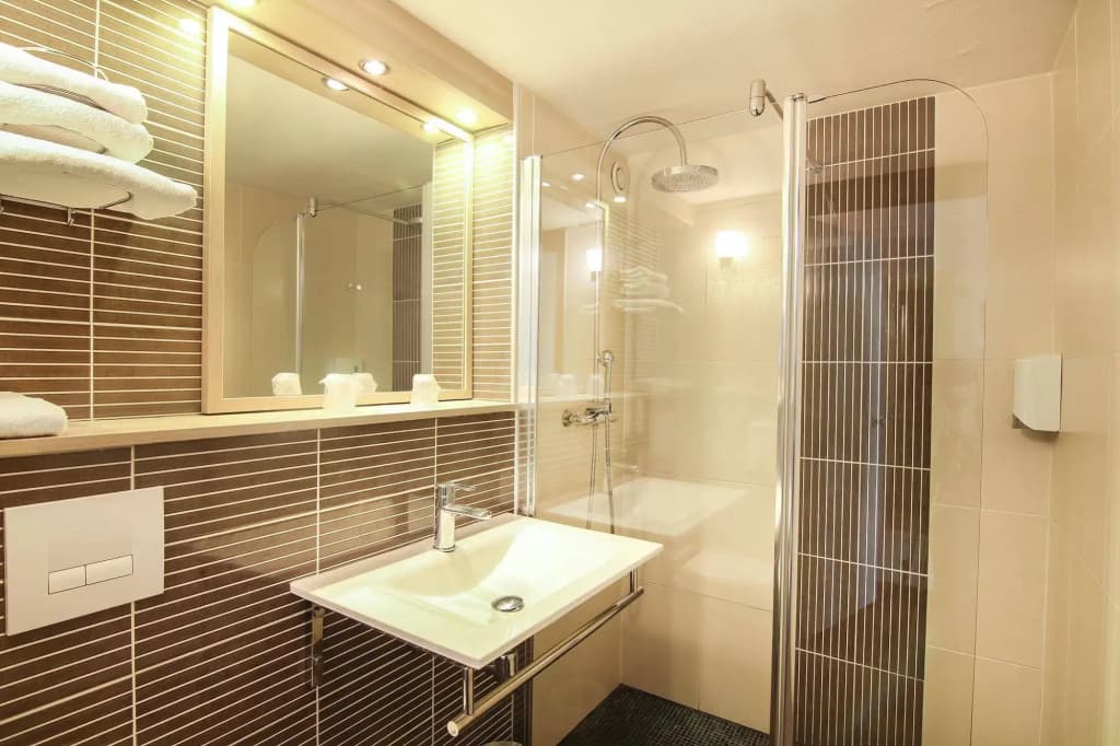 Hôtel Inn Design & Restaurant Sablé-sur-Sarthe - Miniature 7