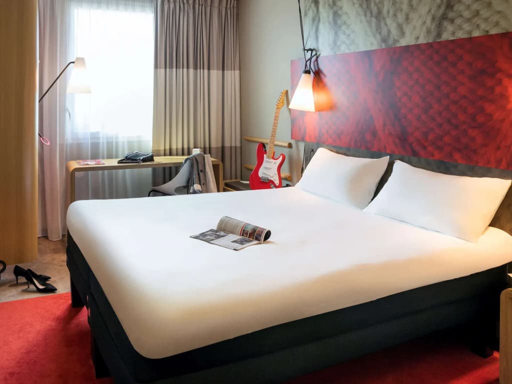 ibis Saint Quentin En Yvelines Velodrome - Photo 4