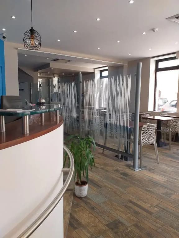 Hôtel La Couronne - Photo 1