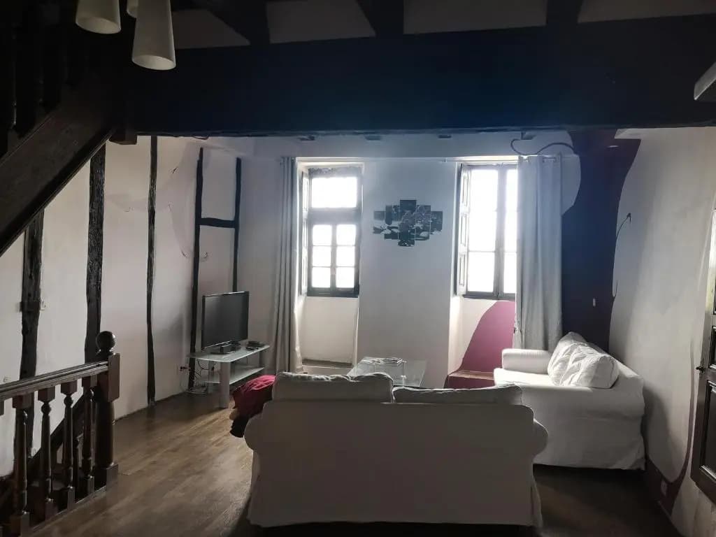Maison atypique à Cordes-Sur-Ciel 2 chambres - Photo 1