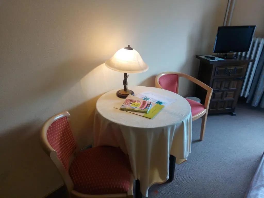 Hotel Restaurant Le Bristol - Photo 3