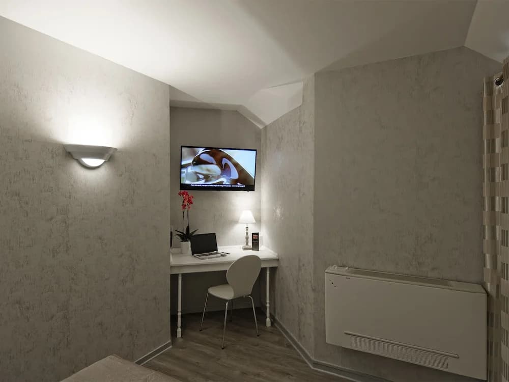 Hotel Le Chantereigne - Photo 3