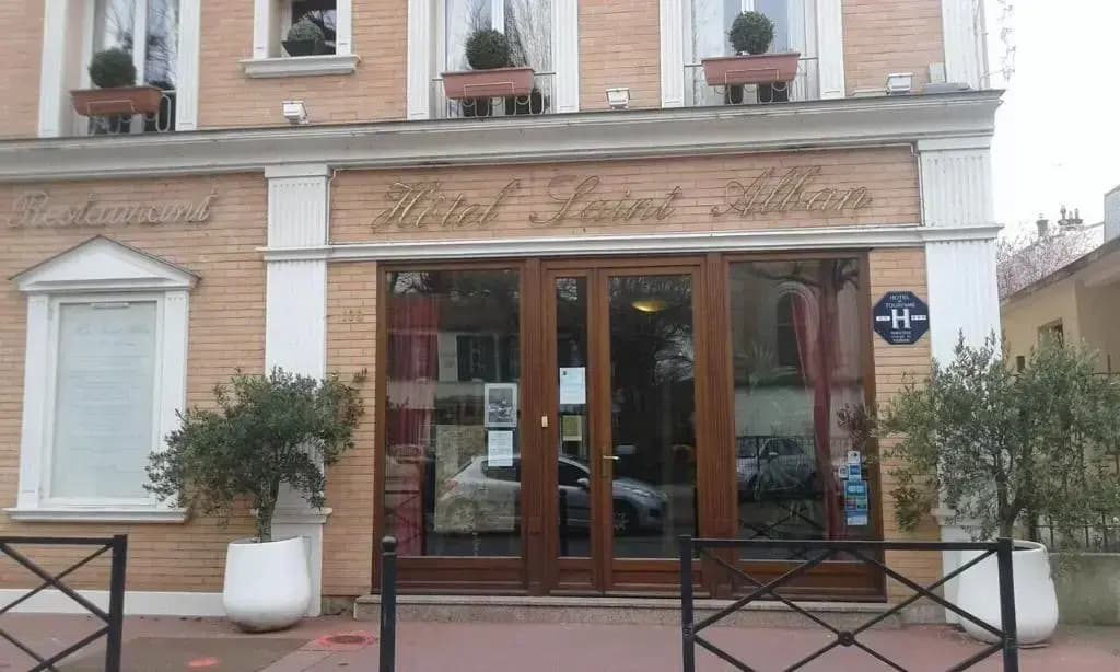 Hôtel Saint Alban - Photo 1