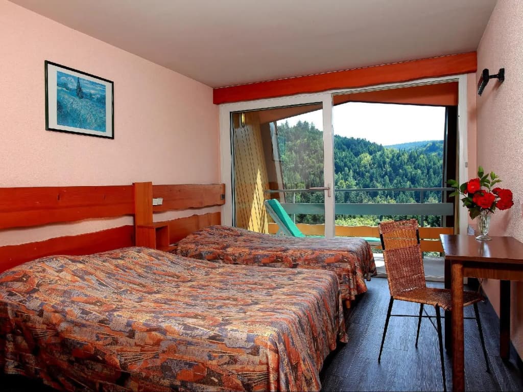 Hotel De la Grande Cascade - Photo 4