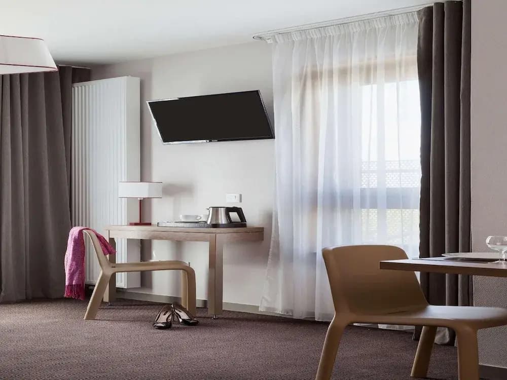 Comfort Triple Room Near Geneva - Photo 1