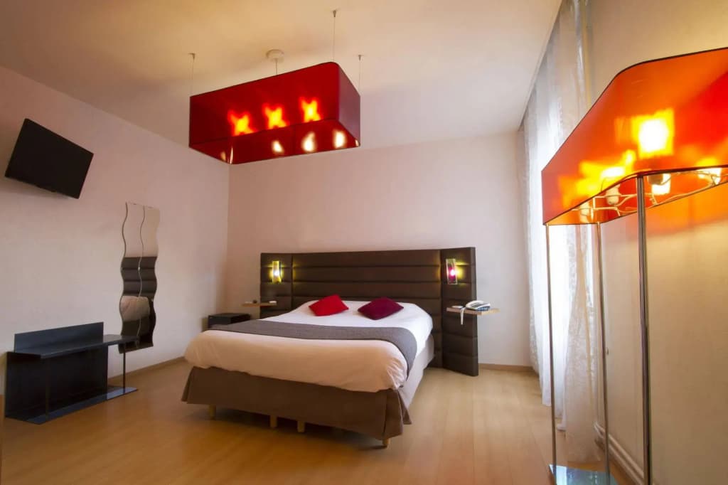 Brit Hotel Roanne - Le Grand Hotel - Photo 5