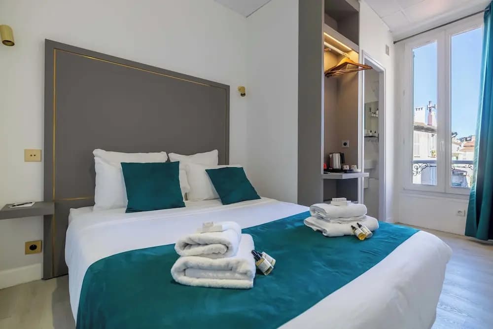 Hotel Avaton - Cozy Bedrooms - Cannes Palais - Photo 1