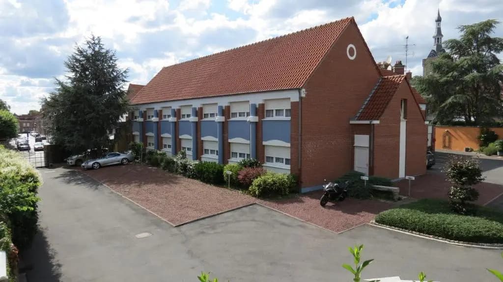 Belle Hôtel, Lille Ouest - Photo 1