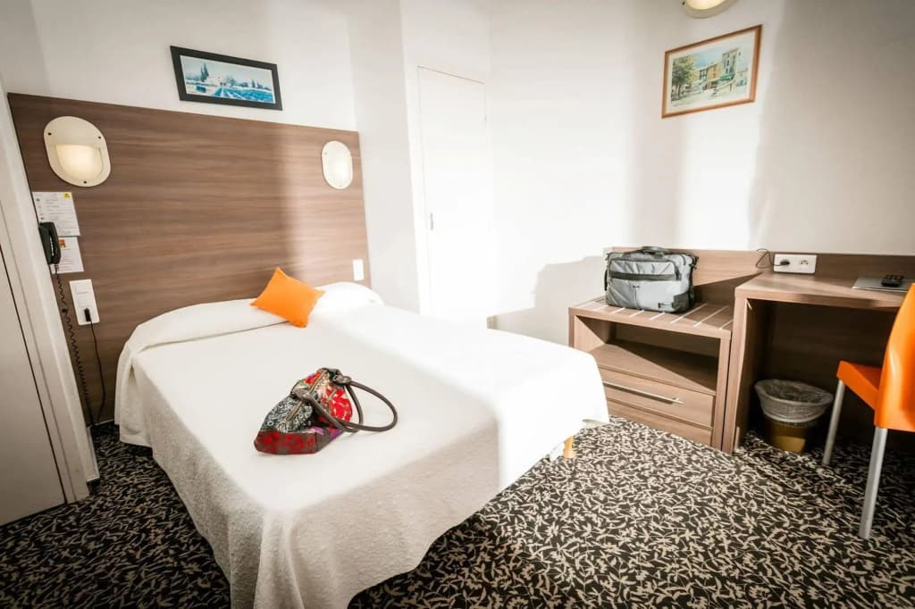 Logis Hotel et Restaurant Le Galion Canet Plage - Photo 5