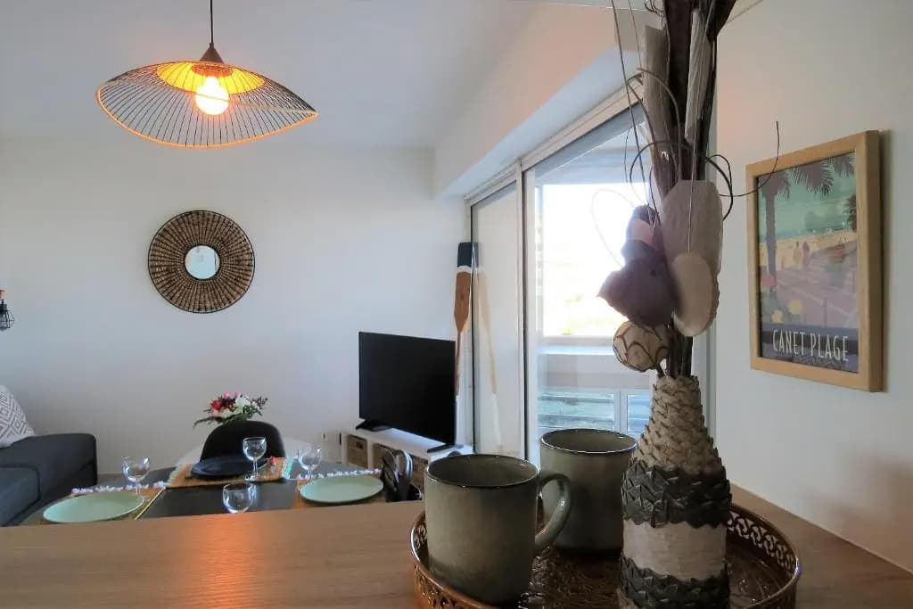 Coup de cœur pour ce cosy T2 avec vue imprenable sur la mer - 4GSUD101 - Photo 3