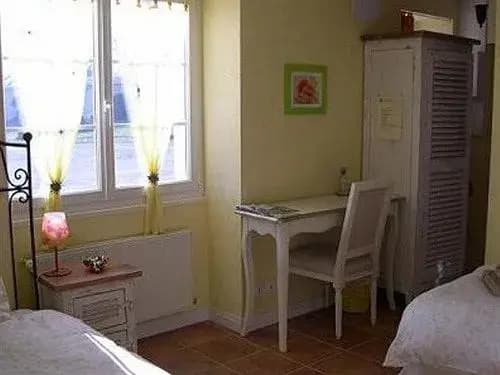 Au Bas Chalonge Chambres d'hôtes - Photo 2