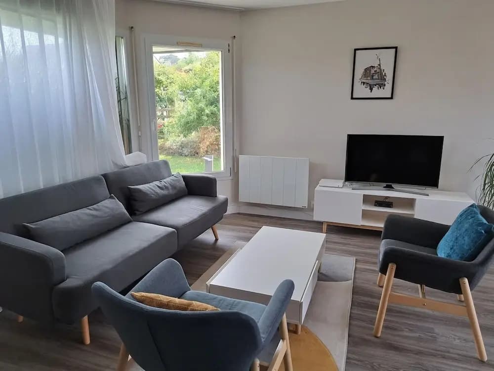 Holiday Home in Plouarzel Near Sandy Beaches - Photo 5