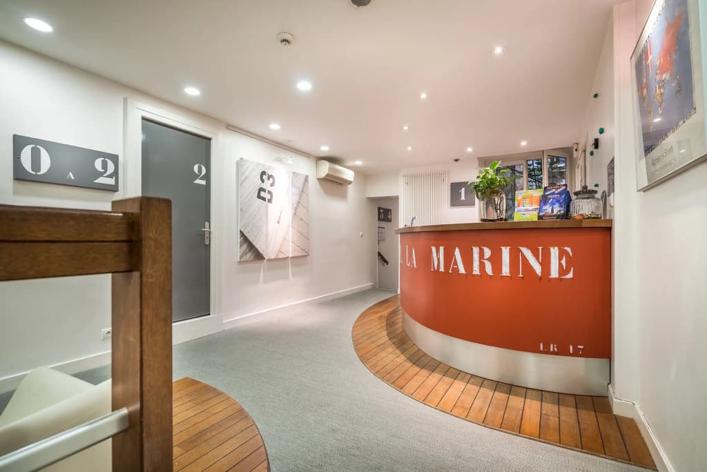 Hôtel La Marine - Photo 2