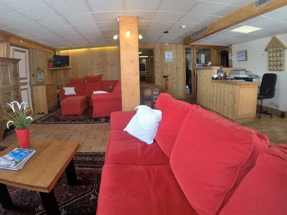 L'Isatis Chalet Hotel - Photo 2