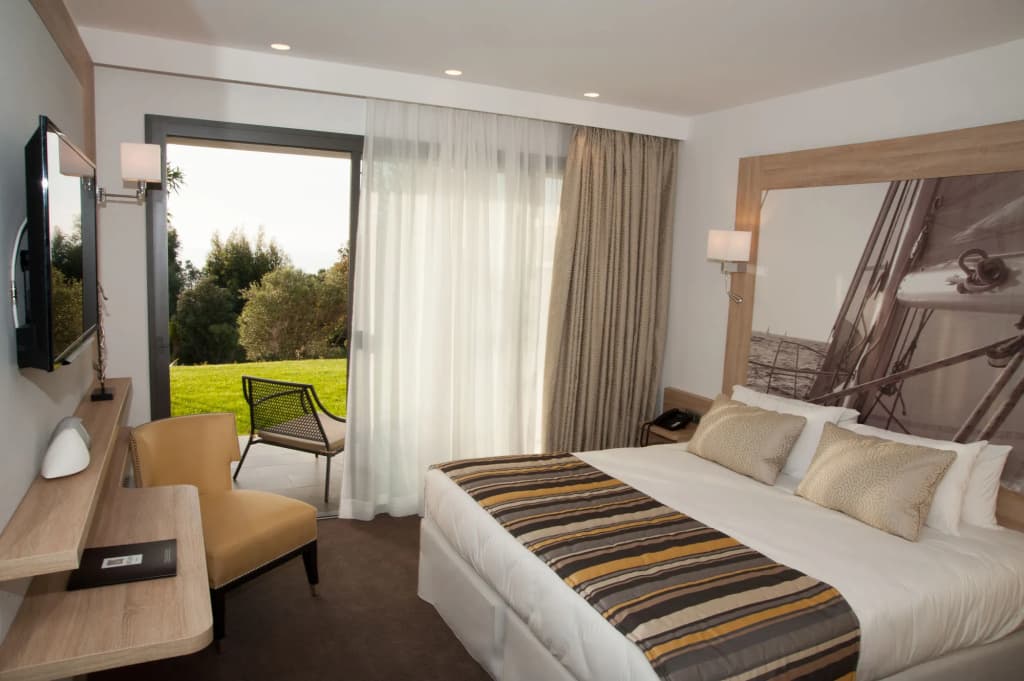Hotel Davia - Photo 4