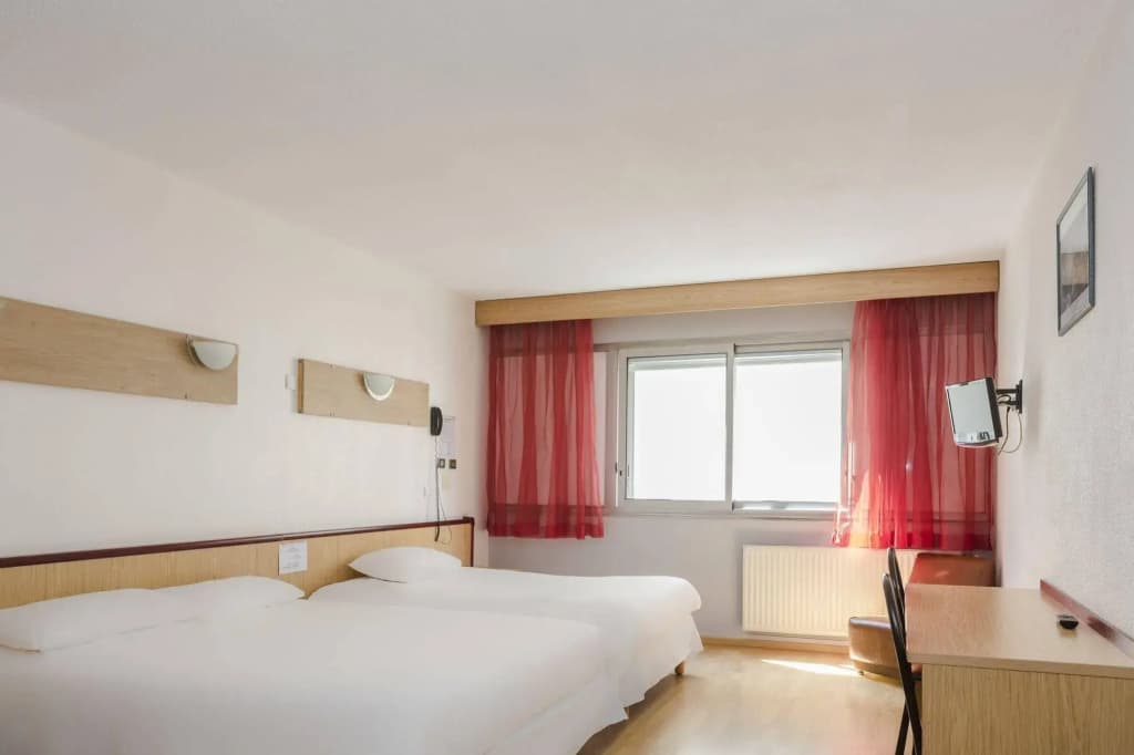 Kyriad Direct Grenoble - Photo 5
