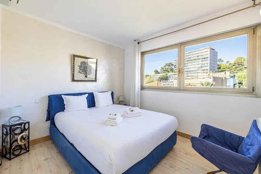 Bright Apartment With Terrace and Sea View - Photo 4