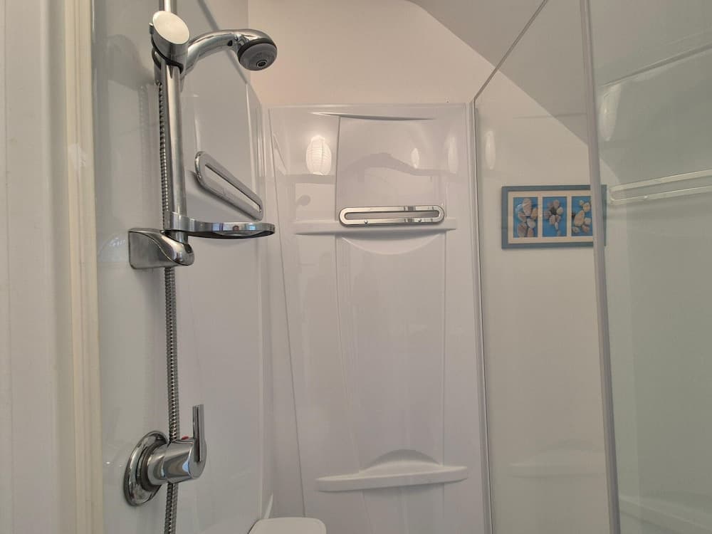 Apartment in Erquy Near Emerald Coast Beaches - Miniature 7