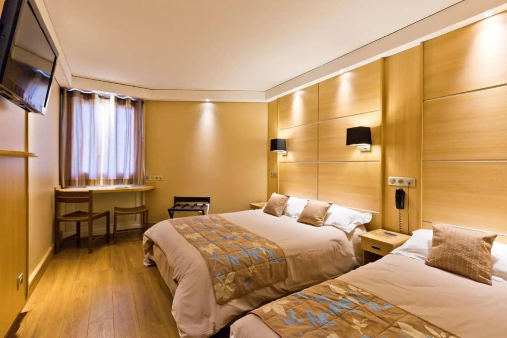 ibis Styles Annecy Le Vieux - Miniature 7