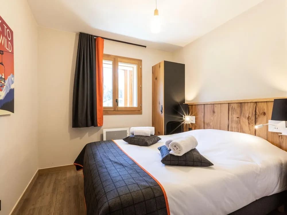 Chalet in Samoens Near Grand Massif Lift - Photo 4