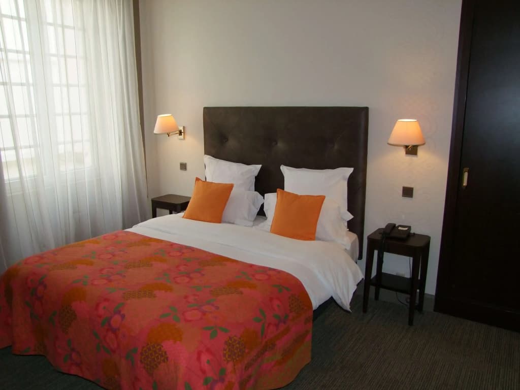 Best Western Plus Poitiers Centre Le Grand Hotel - Photo 3