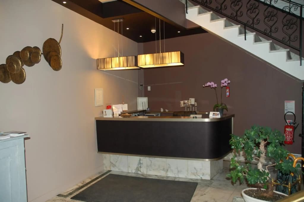 Hôtel de l'Avenue - Photo 2